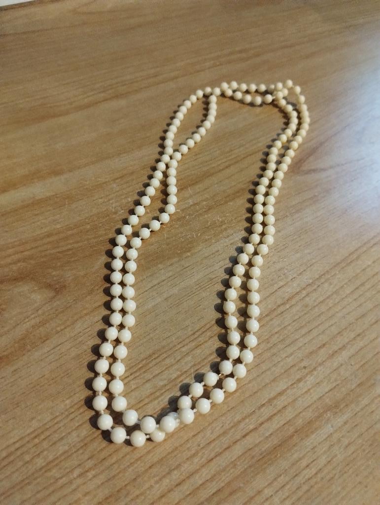 Collier perlé blanc, Bijoux, Sacs & Beauté, Colliers, Enlèvement ou Envoi, Comme neuf, Blanc, Synthétique
