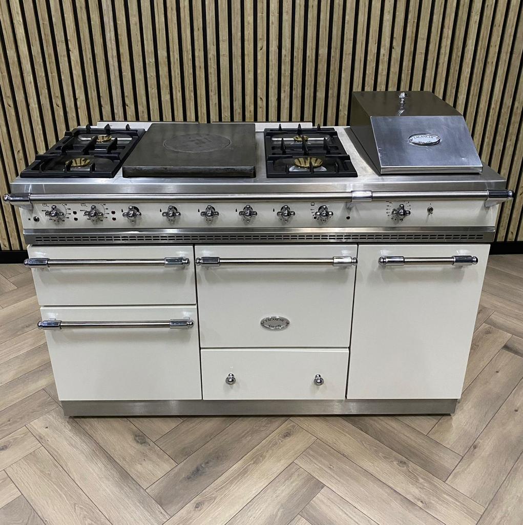 Prachtige Lacanche crème 140cm + Pizzaoven Vol Opties!, Elektronische apparatuur, Ophalen of Verzenden, Grill, Elektrisch