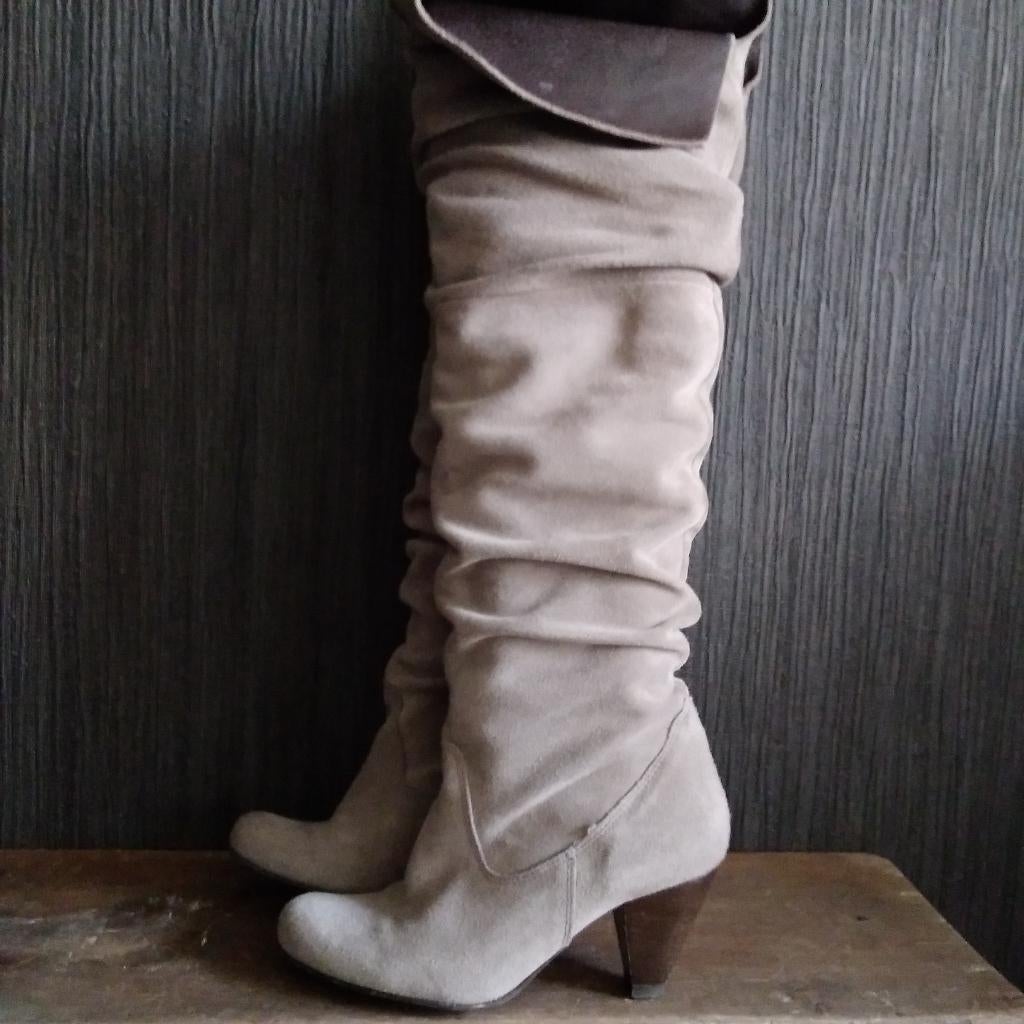 Top !! Lederen knielaarzen,Maat 38, Kleding | Dames, Verzenden, Beige, Zo goed als nieuw, Hoge laarzen