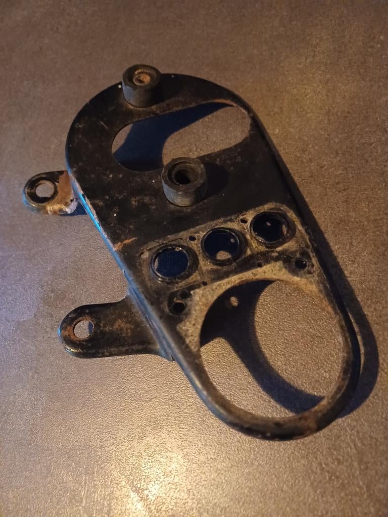 Suzuki TS50 RV50 houder teller en contact tellerhouder orig., Fietsen en Brommers, Ophalen of Verzenden