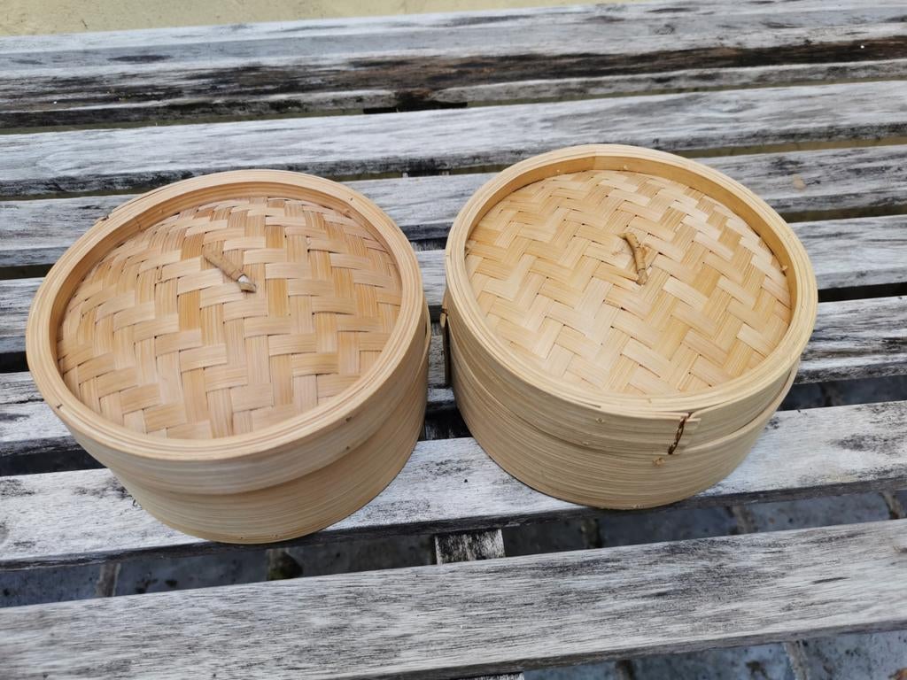 2 Aziatische dim sum stoommandjes in bamboe 15 cm, Huis en Inrichting, Keuken | Potten en Pannen, Ophalen of Verzenden, Zo goed als nieuw