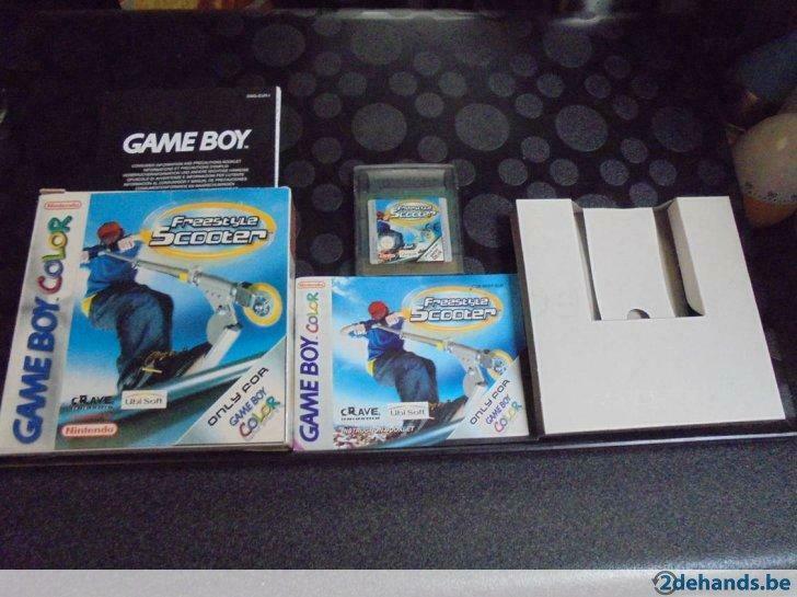 Game boy color Freestyle scooter (orig-compleet), Games en Spelcomputers, Spelcomputers | Nintendo Game Boy, Gebruikt, Game Boy Color