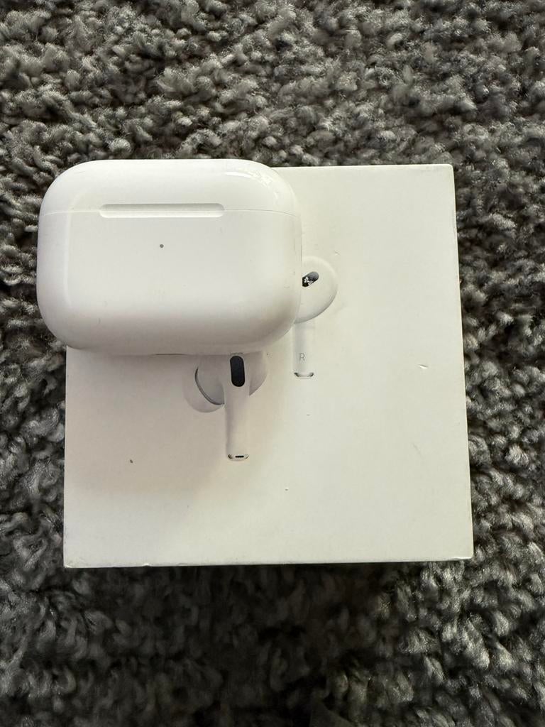Apple Airpods Pro 2 type C, Telecommunicatie, Mobiele telefoons | Oordopjes, Ophalen, Zo goed als nieuw, In gehoorgang (in-ear)