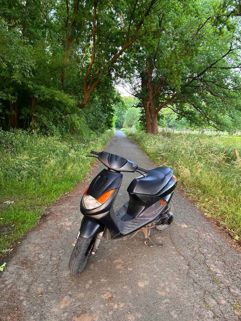 peugeot vivacity 2 takt, Fietsen en Brommers, Ophalen