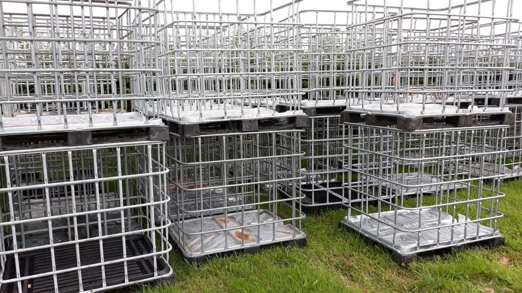 Cageots,  cages,  boxes pour bois de chauffage, Gebruikt