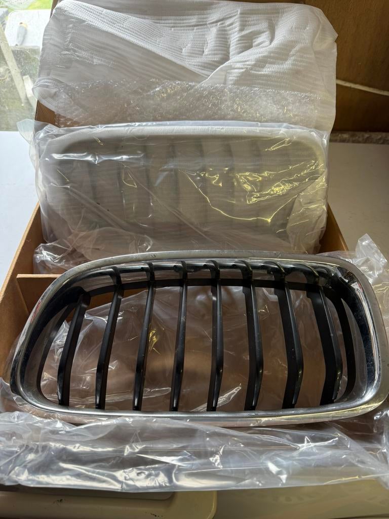Calandre Bmw F30 F35 origine, Enlèvement, Utilisé, BMW, Capot moteur