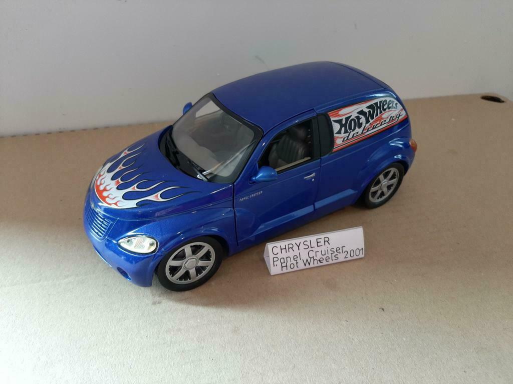 Chrysler Panel Cruiser 2001 1/18 Hotwheels zonder doos, Ophalen of Verzenden, Zo goed als nieuw