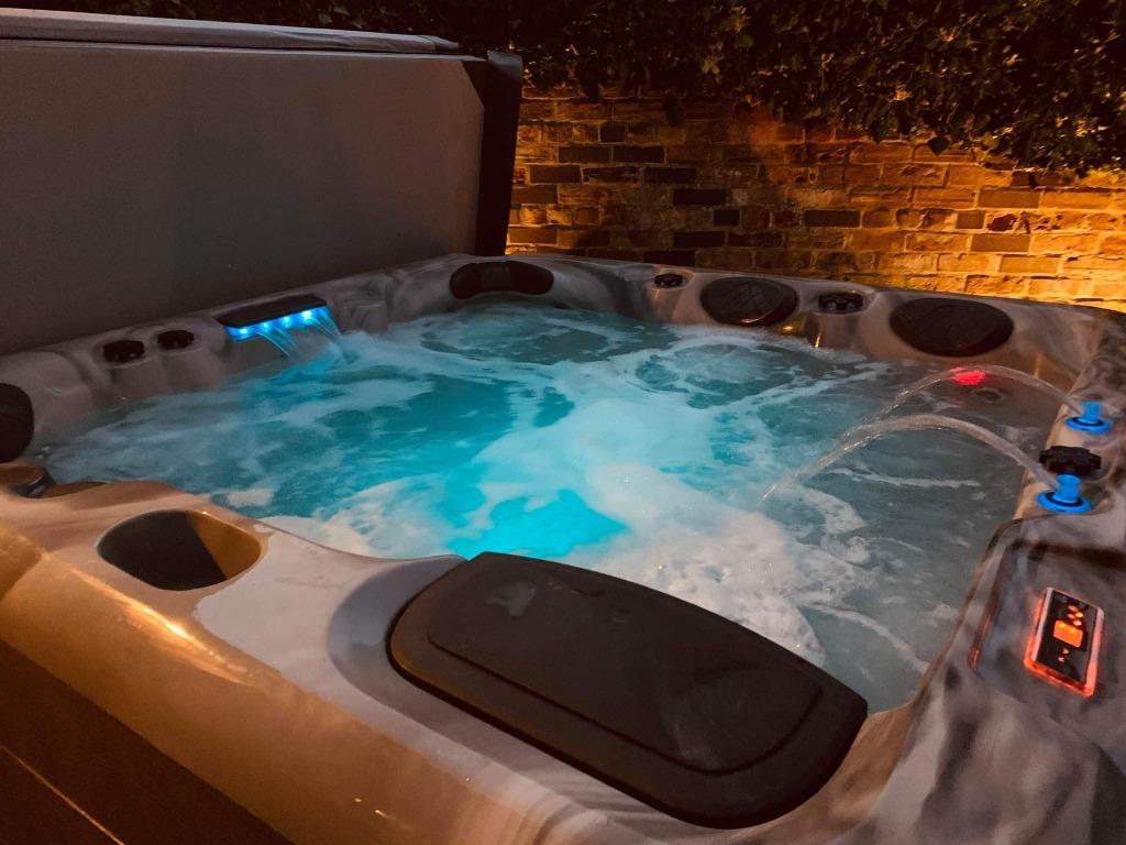 Wellness thuis💦spagarage💦jacuzzi beste prijskwaliteit, Ophalen of Verzenden, Nieuw
