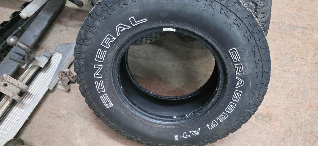 Pneus : pneus General Grabber, pneus tout-terrain, Autos : Pièces & Accessoires, Pneus & Jantes, 15 pouces, 4 Saisons, Pneu(s)