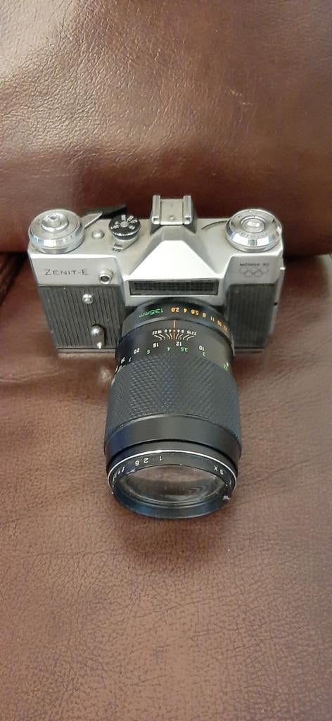 Appareil photo reflex Zenit-E vintage avec objectif assorti., Enlèvement ou Envoi, Comme neuf