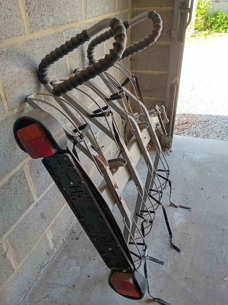 Fietsdrager Mottez voor trekhaak, Ophalen