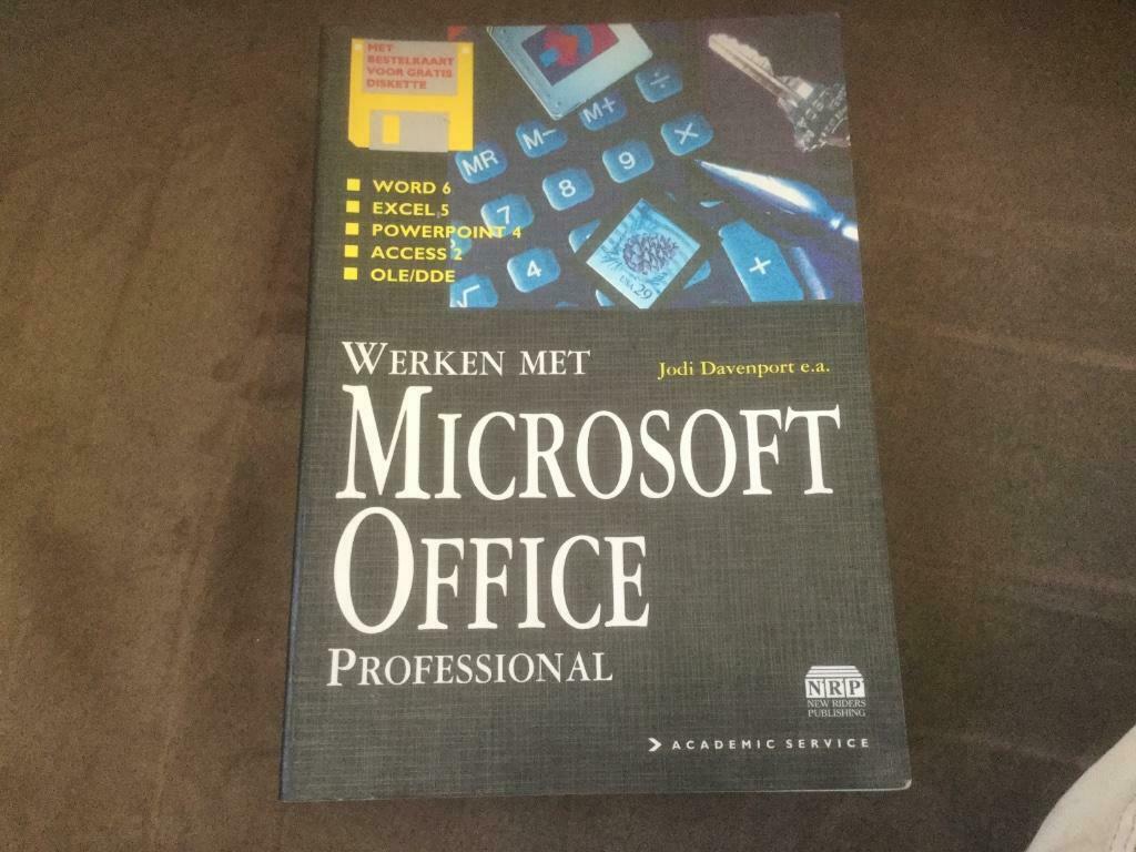 Handboek Handleiding Werken Microsoft Office Professional, Ophalen of Verzenden, Zo goed als nieuw, Software