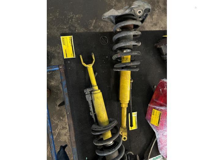 Amortisseur avant gauche d'un Audi RS6, Autos : Pièces & Accessoires, Suspension & Châssis, Audi, Utilisé, 3 mois de garantie
