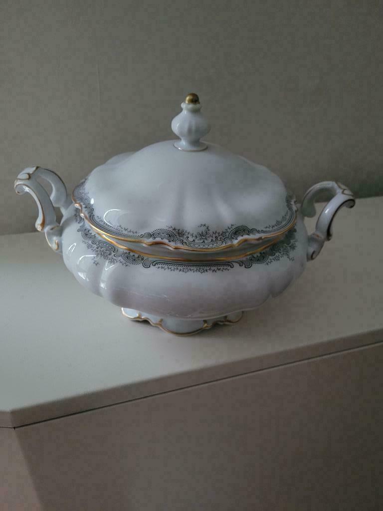 Eetservies van Hutchenreuter, Huis en Inrichting, Ophalen of Verzenden, Zo goed als nieuw