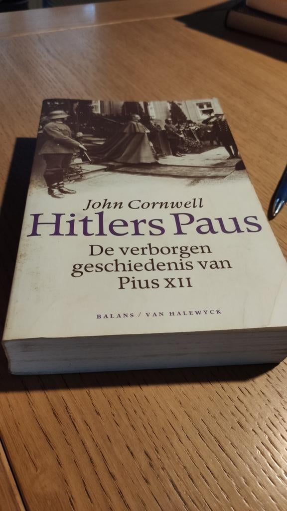 Hitlers Paus. De verborgen geschiedenis van Pius XII., Ophalen of Verzenden