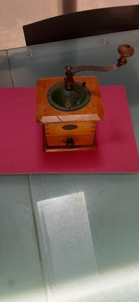 oude koffiemolen -peugeot, Antiek en Kunst, Ophalen of Verzenden