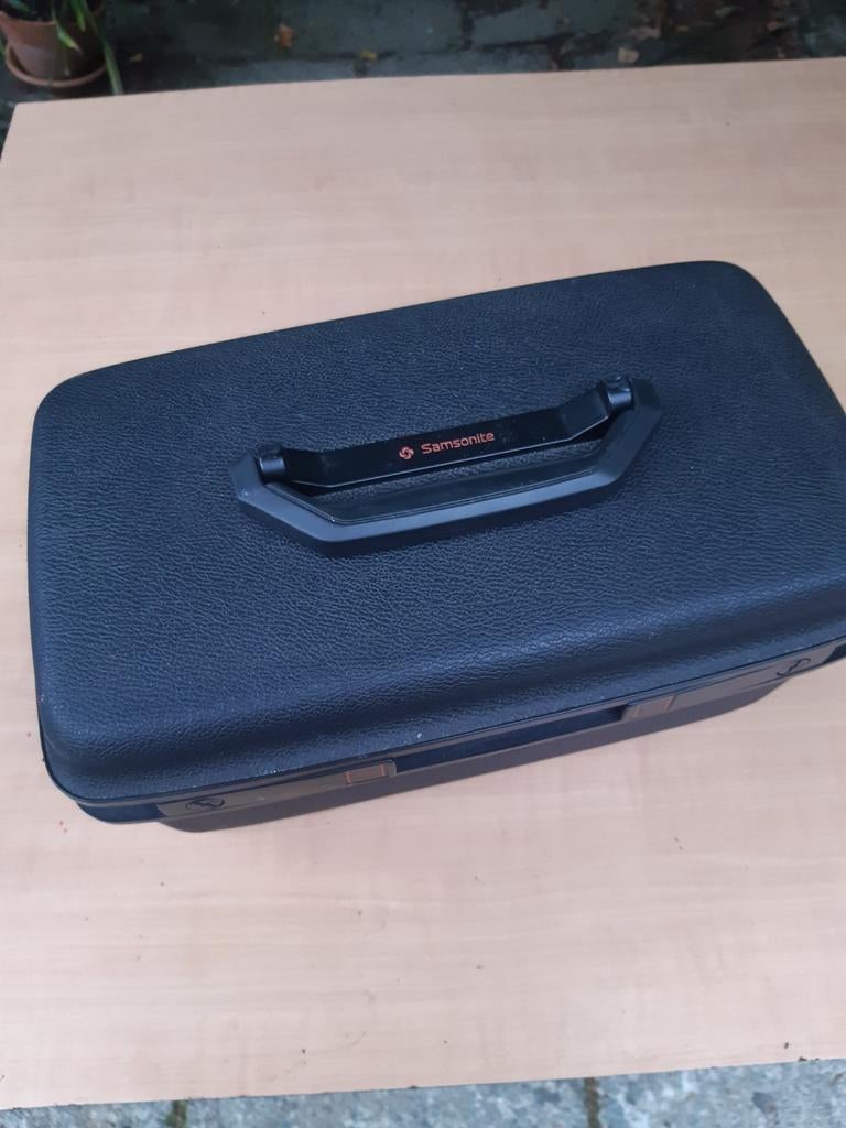 noir samsonite, Bijoux, Sacs & Beauté, Boîtes de maquillage & Beauty case, Enlèvement ou Envoi, Comme neuf, Noir