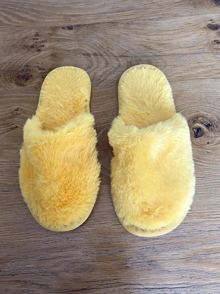 Gele pantoffels, Enlèvement ou Envoi, Utilisé, Autres types, Fille