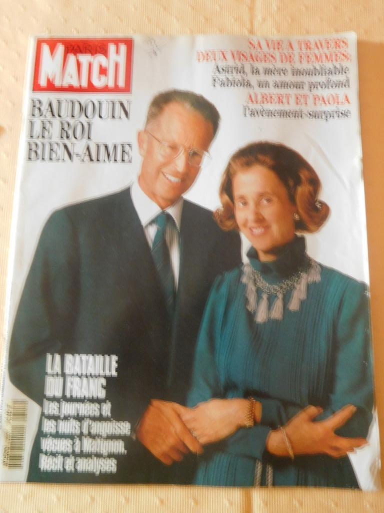 Revue Paris Match overlijden van koning Boudewijn, Boeken, Ophalen of Verzenden, Gelezen