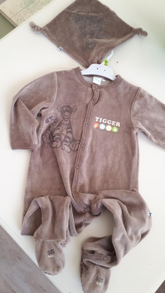 Kruippakje Disney + knuffeldoek / 23 maand, Ophalen of Verzenden, Nieuw, Pakje
