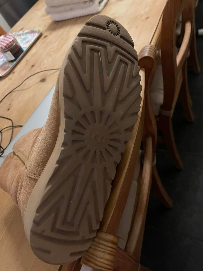 Zeer mooie echte uggs 39, Enlèvement ou Envoi, Comme neuf