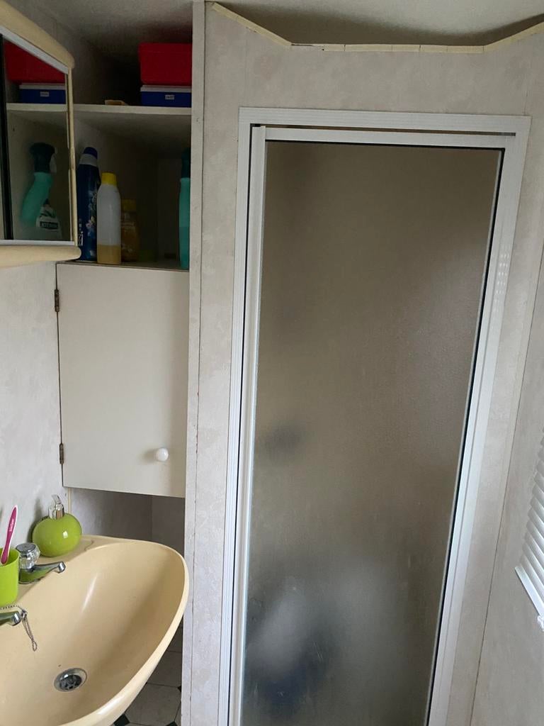 Caravane a vendre a matagne  camping la fontaine du roy, Caravanes & Camping, Particulier