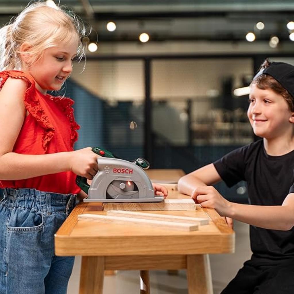 Scie circulaire Theo Klein Bosch LIVRAISON RAPIDE ET GRATUIT, Enfants & Bébés, Envoi, Neuf