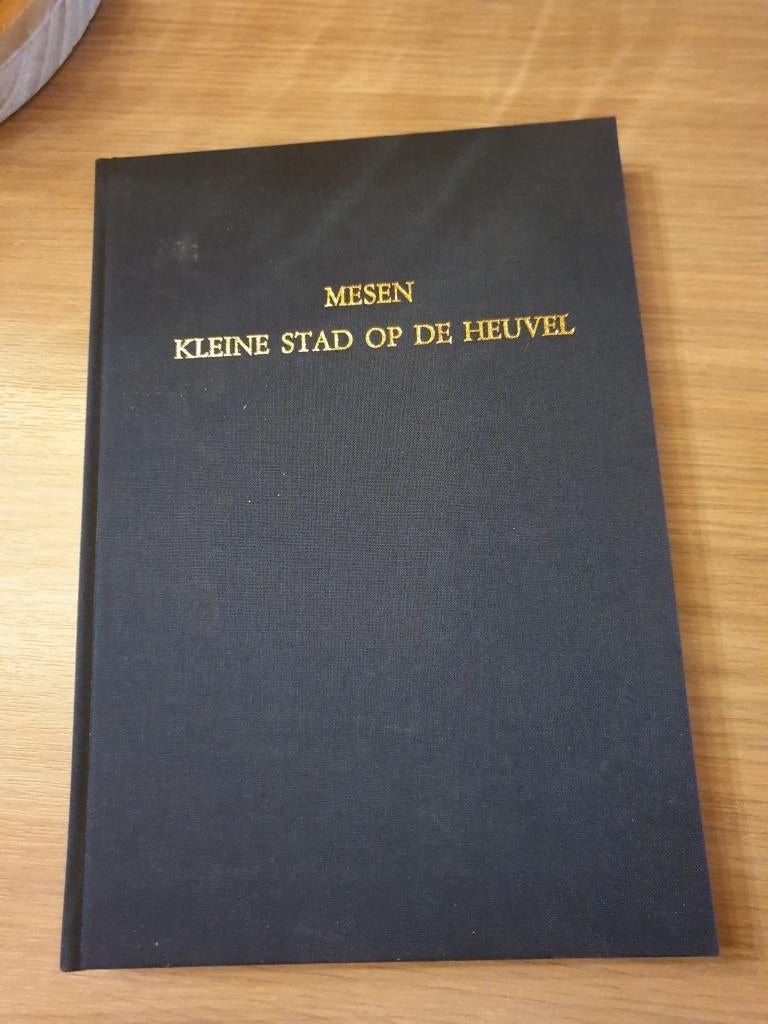 1914-1918 MESEN Stad Mesen. Kleine stad op de heuvel., Ophalen of Verzenden, Zo goed als nieuw