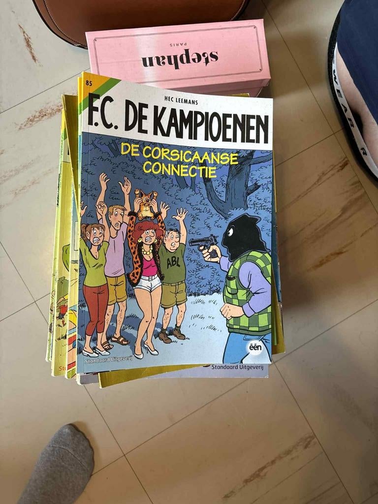 85 strips FC De Kampioenen, Ophalen, Zo goed als nieuw