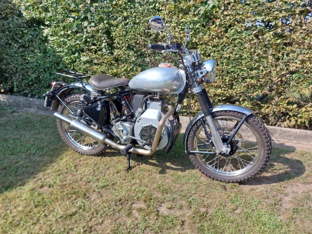 royal enfield bullet / sommer hatz diesel, Motoren, 462 cc, Particulier, 11 kW of minder, 1 cilinder