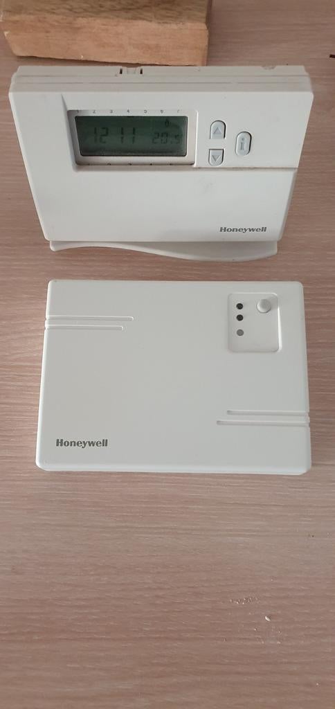 Honeywell Thermostat programmable déporté sans fil, Enlèvement