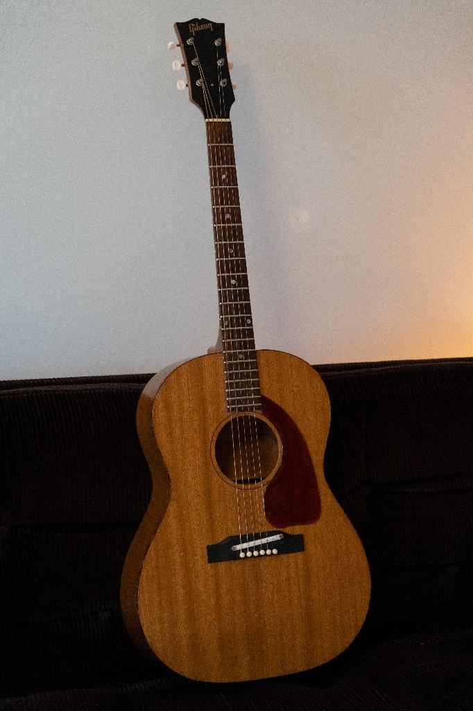 Gibson LG-0 1965 akoestische gitaar, Muziek en Instrumenten, Snaarinstrumenten | Gitaren | Akoestisch, Gebruikt, Western- of Steelstringgitaar