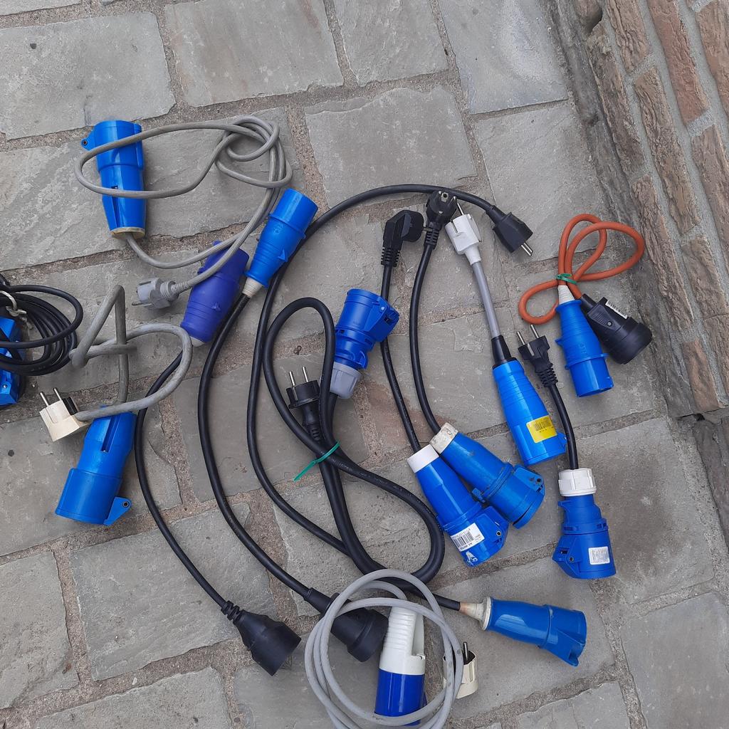 Adapter en kabels CEE, Doe-het-zelf en Bouw, Ophalen, Zo goed als nieuw