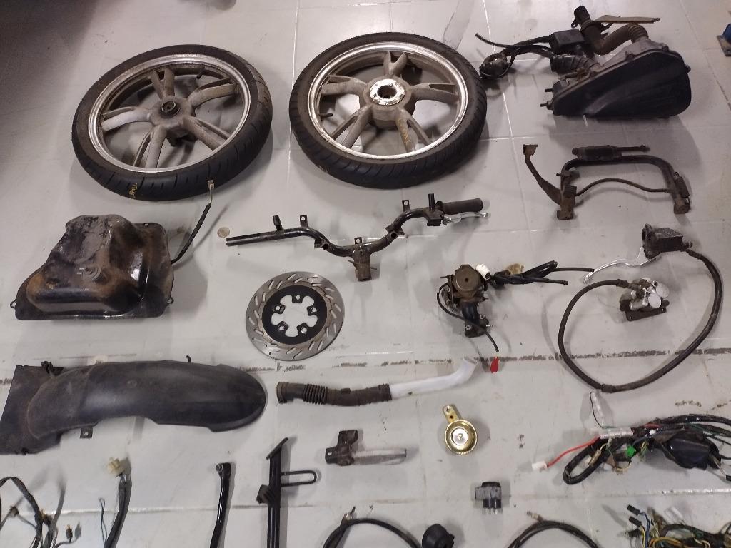 onderdelen peugeot tweet evo rs 50cc van '10-'12, Enlèvement ou Envoi, Utilisé, Peugeot