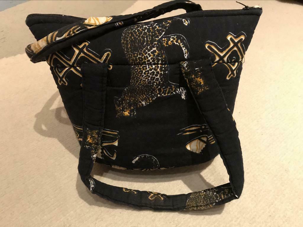 Petit sac en tissu rembourré noir avec motifs ethniques, Comme neuf, Noir, Sac à main