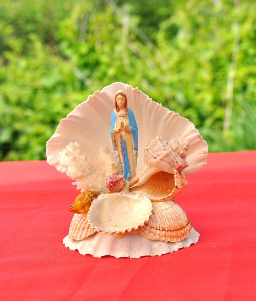 decoration religieuse en coquillages avec la vierge, Enlèvement ou Envoi