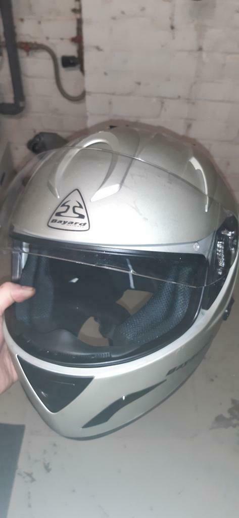 Casque bayard avec visiere noir intégrer jamais porter, Enlèvement