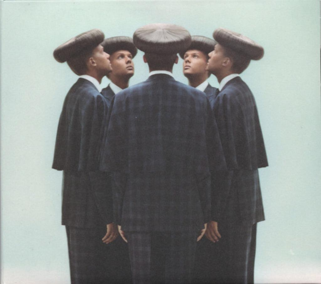 CD Stromae – Multitude - 2022 ( nieuw in plastic ), Enlèvement ou Envoi, 2020 à aujourd'hui, Neuf, dans son emballage