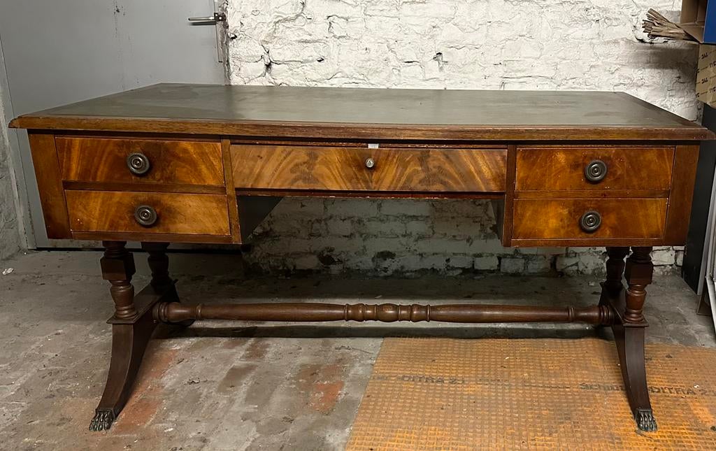 Bureau in Empire-stijl, Ophalen