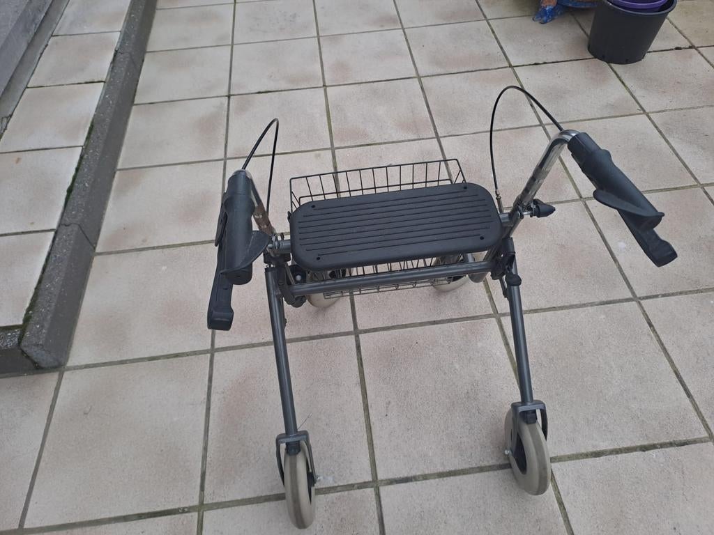 Rollator, Diversen, Ophalen