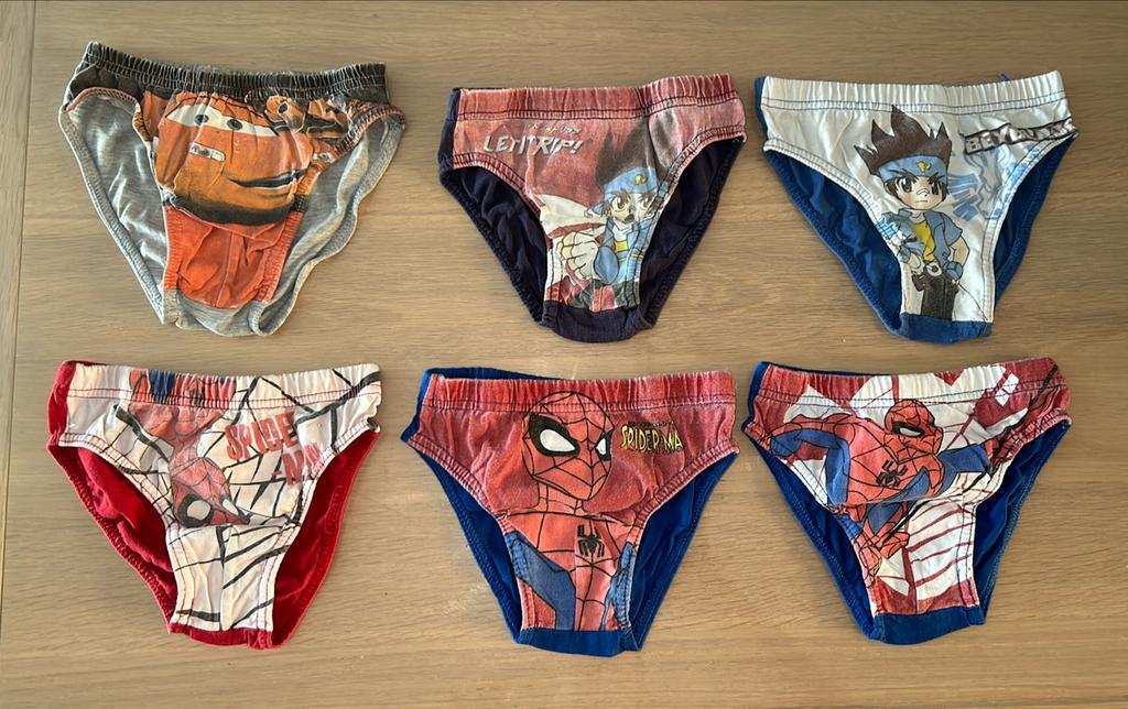6 onderbroeken maat 122, Ophalen of Verzenden, Gebruikt, Jongen, Nacht- of Onderkleding