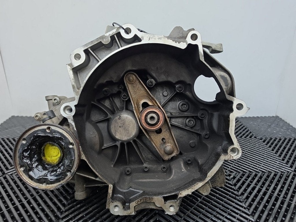 BOITE DE VITESSES MANUELLE Skoda Fabia II Combi, Autos : Pièces & Accessoires, Utilisé, Info@skoda-auto.de, Skoda, Max-Planck-Straße  3-5
64331  Weiterstadt, DE