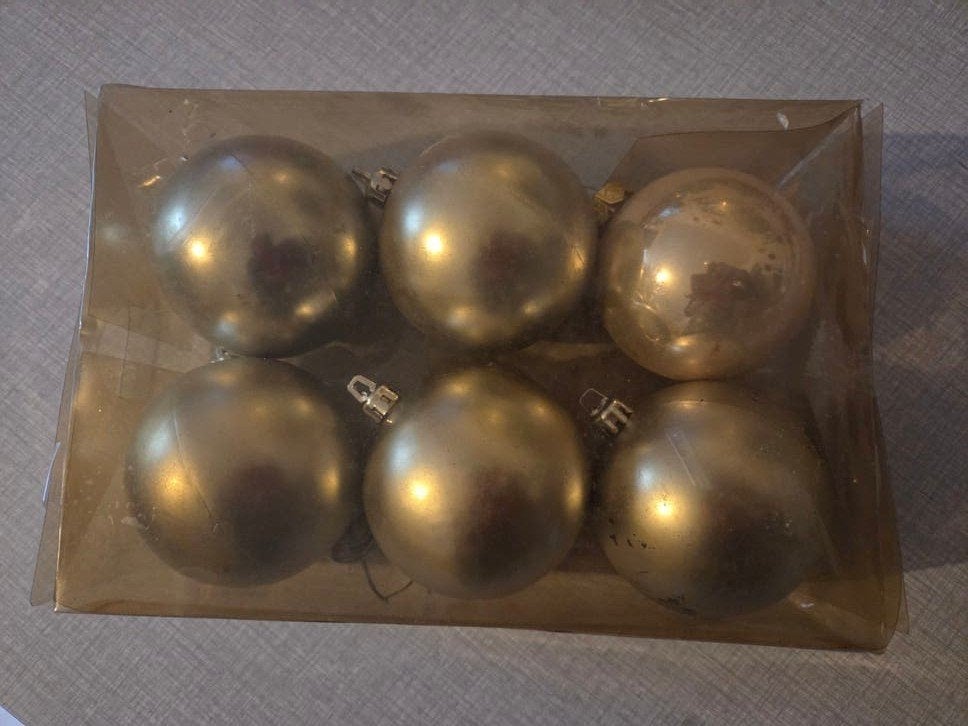 6 boules de Noël dorées., Enlèvement ou Envoi, Utilisé