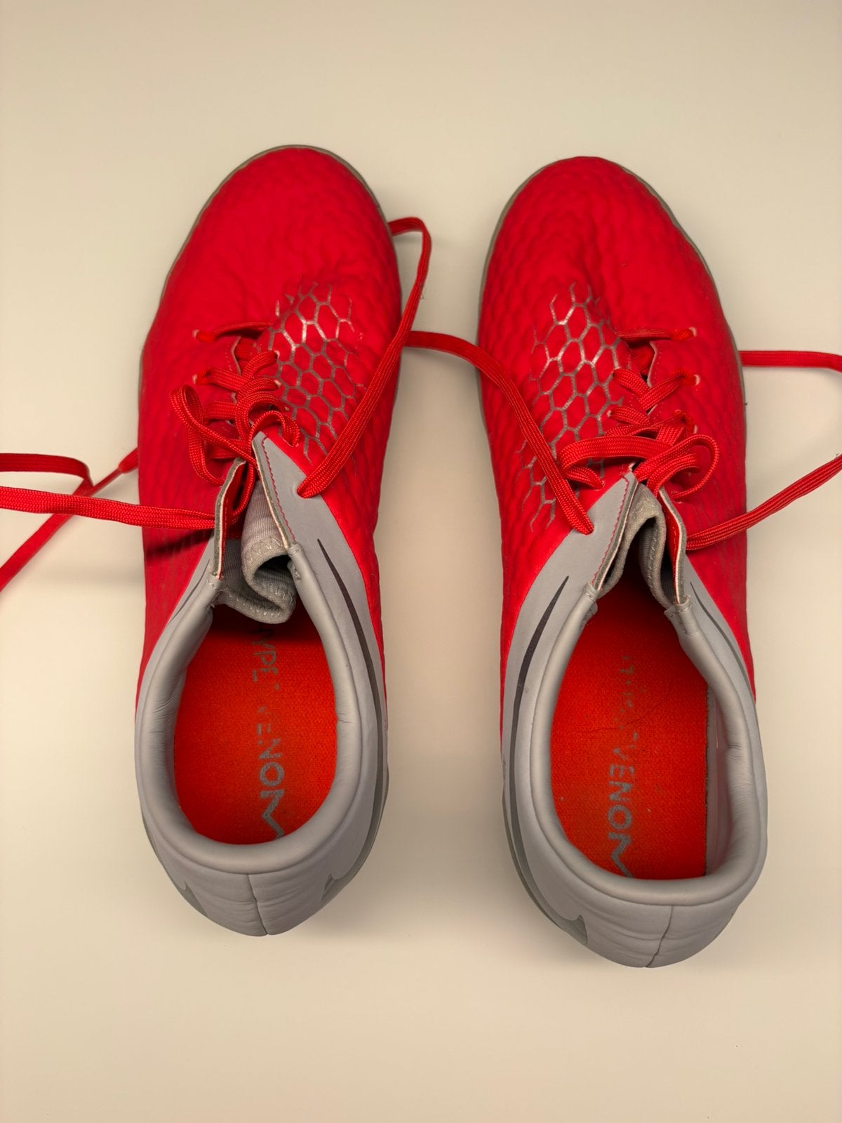 Nike, indoor voetbalschoenen, mt 46, zo goed als nieuw!, Sports & Fitness, Football, Enlèvement ou Envoi, Comme neuf, Chaussures