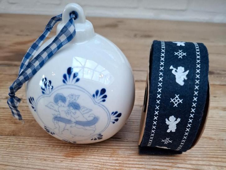 Grote porseleinen kerstbal en rol vilt met engeltjes, KERST, Divers, Noël, Enlèvement ou Envoi, -, -, -