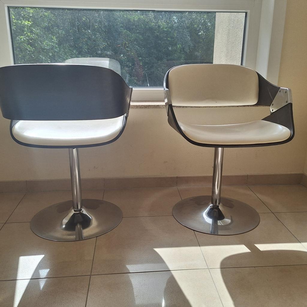 chaises "radiant" Rudi Verelst, Enlèvement