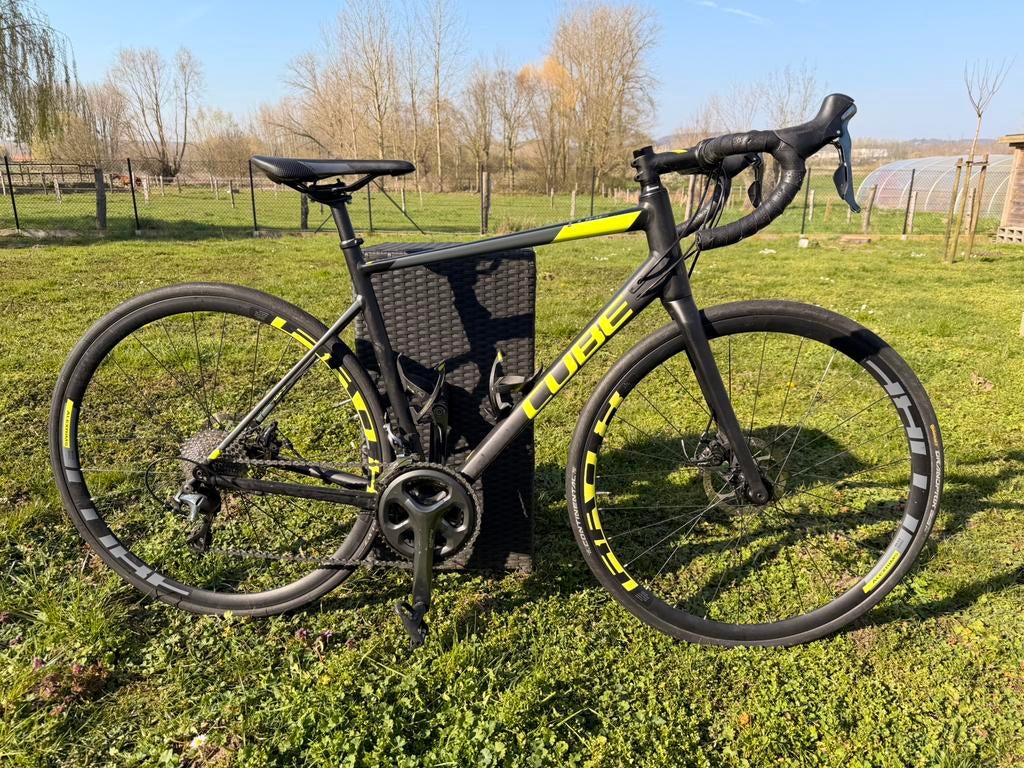 Velo course CUBU. Cadre Alu, shimano tiagra, freins disque, Enlèvement, Comme neuf