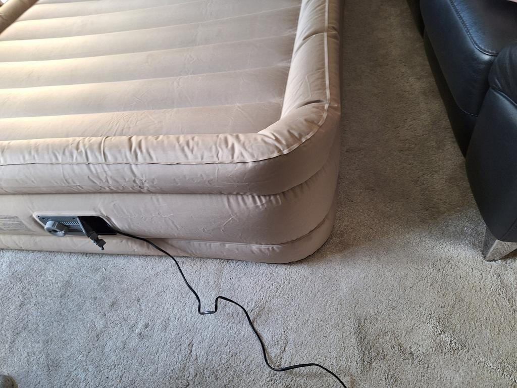 Matelas gonflable 2 places très haut et épais, autogonflable, Enlèvement
