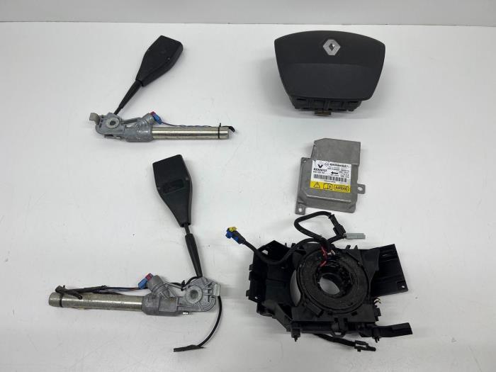 Kit + module airbag d'un Renault Kangoo, Renault, -, 3 mois de garantie, Utilisé