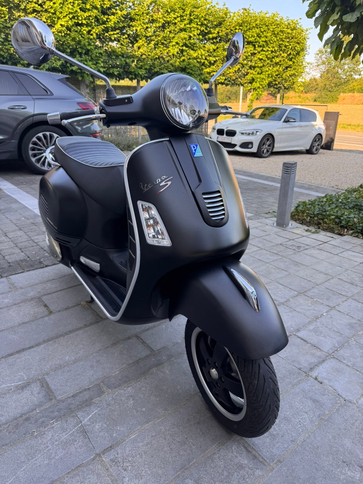Vespa 125 Mat zwart - 5000km, Motoren, Scooter, Gebruikt, Particulier, 125 cc